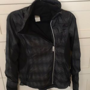High-performance athletic jacket